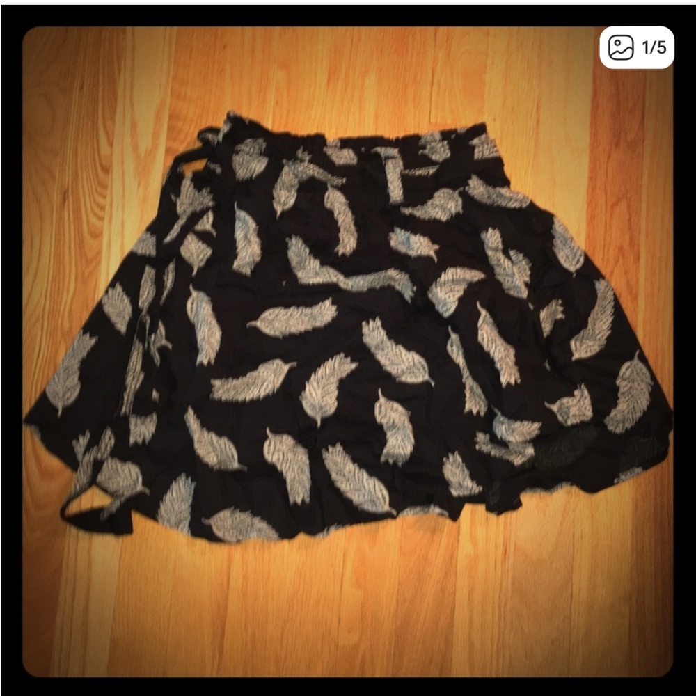 H&M Black Skater Skirt with White Feather Motif